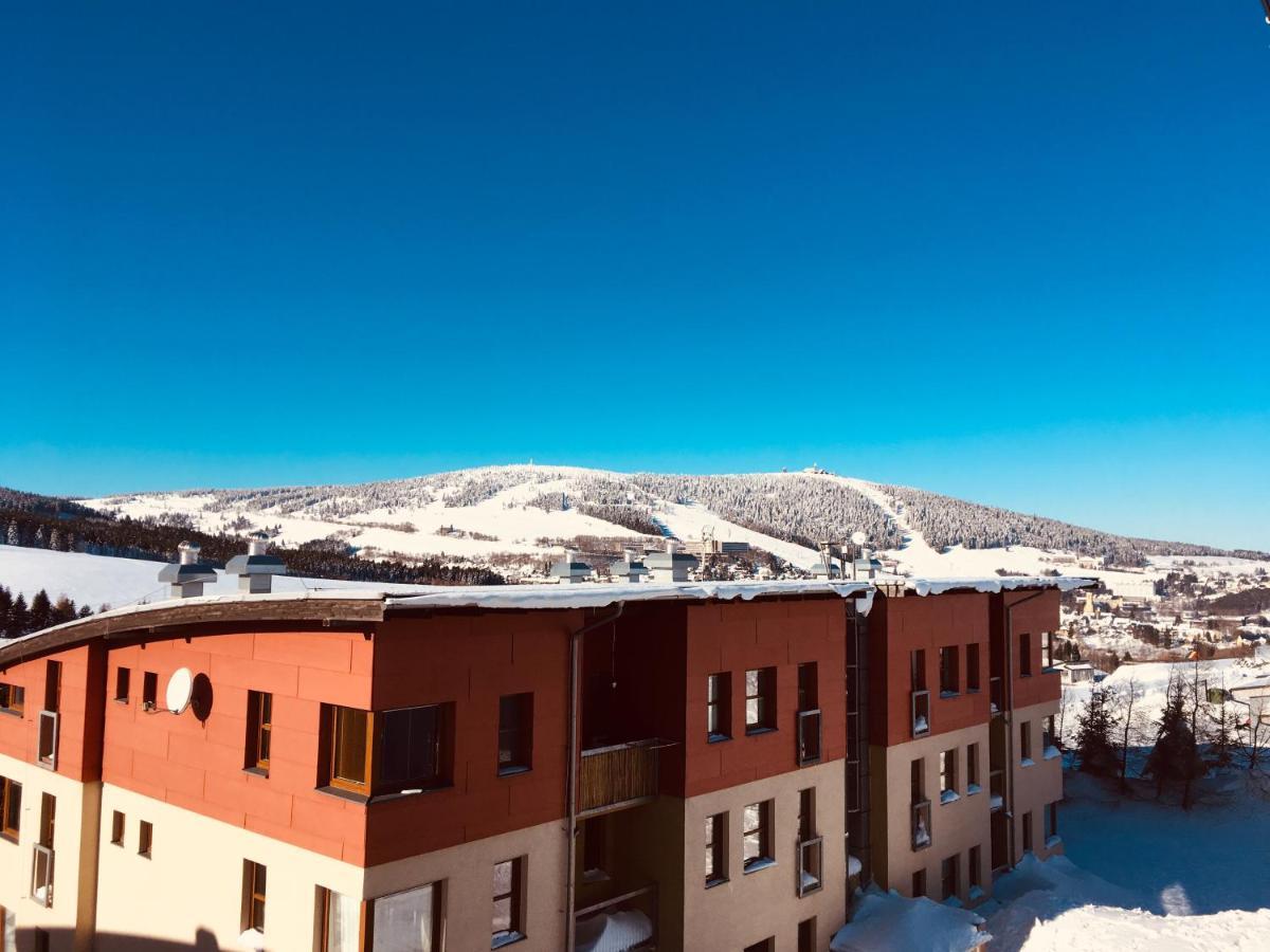 Apartman Alfa Klinovec Loučná pod Klínovcem Eksteriør bilde